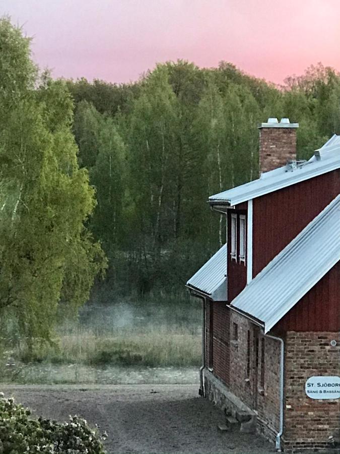Sjoeborg Saeng & Bassaeng Bed & Breakfast Munka-Ljungby Exterior photo